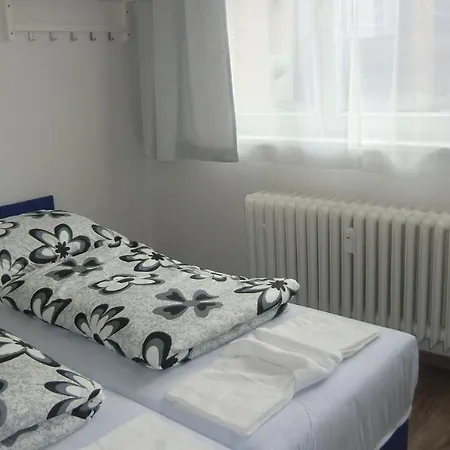 Appartement Hu à Prague Extérieur photo